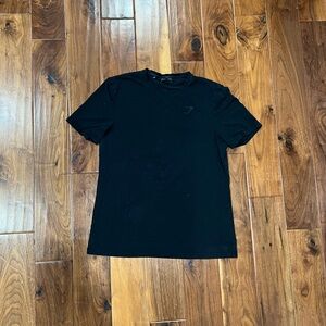 GYMSHARK T SHIRT BLACK SIZE L